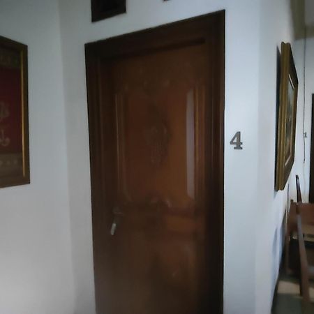 Tirto 27 Homestay Yogyakarta Extérieur photo