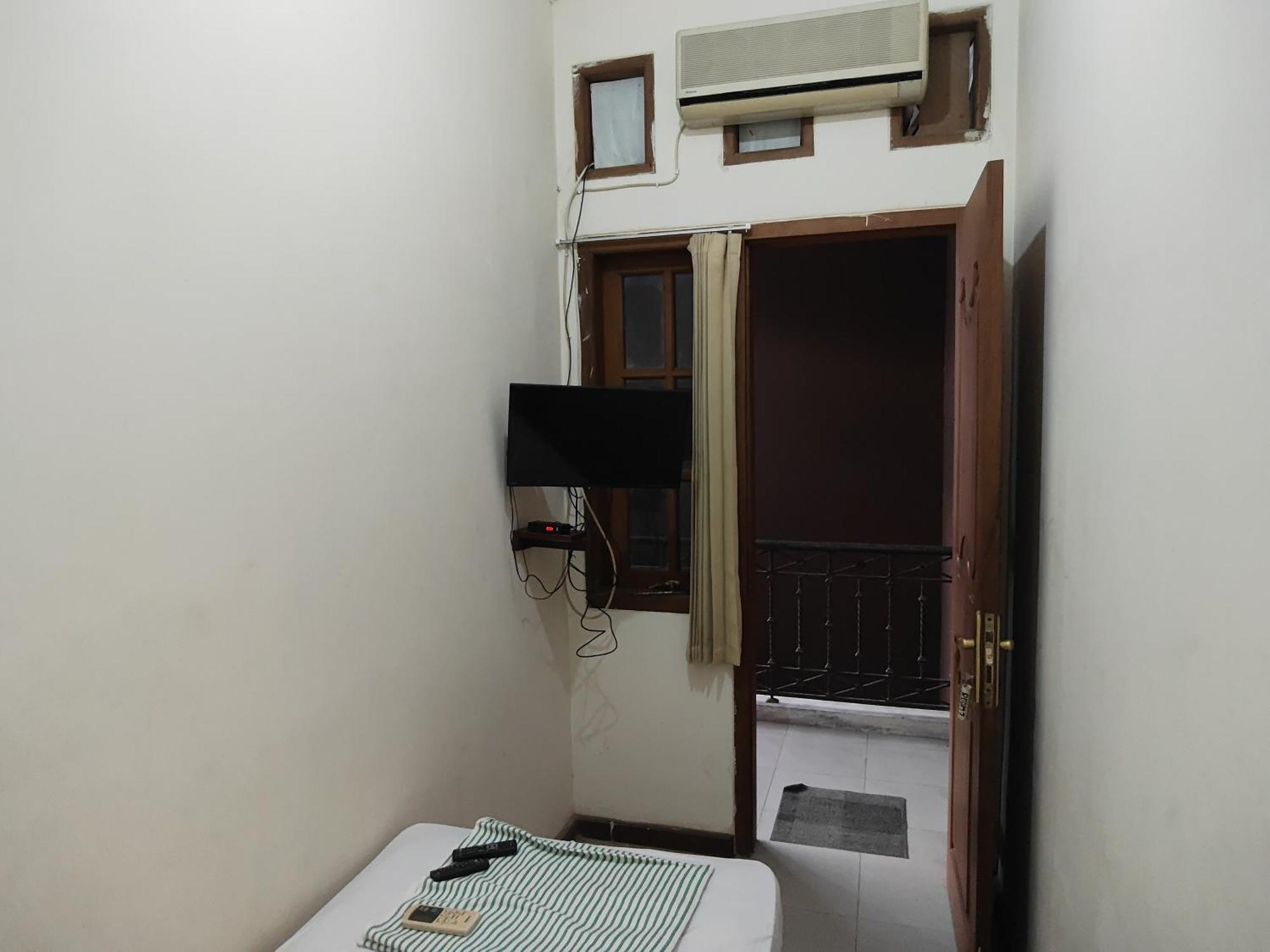 Tirto 27 Homestay Yogyakarta Extérieur photo