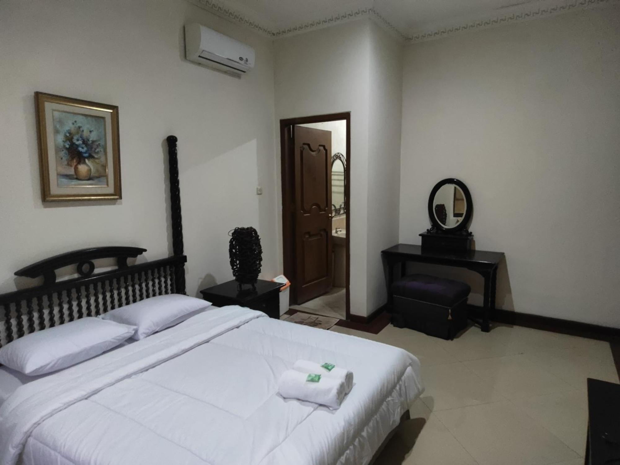 Tirto 27 Homestay Yogyakarta Extérieur photo