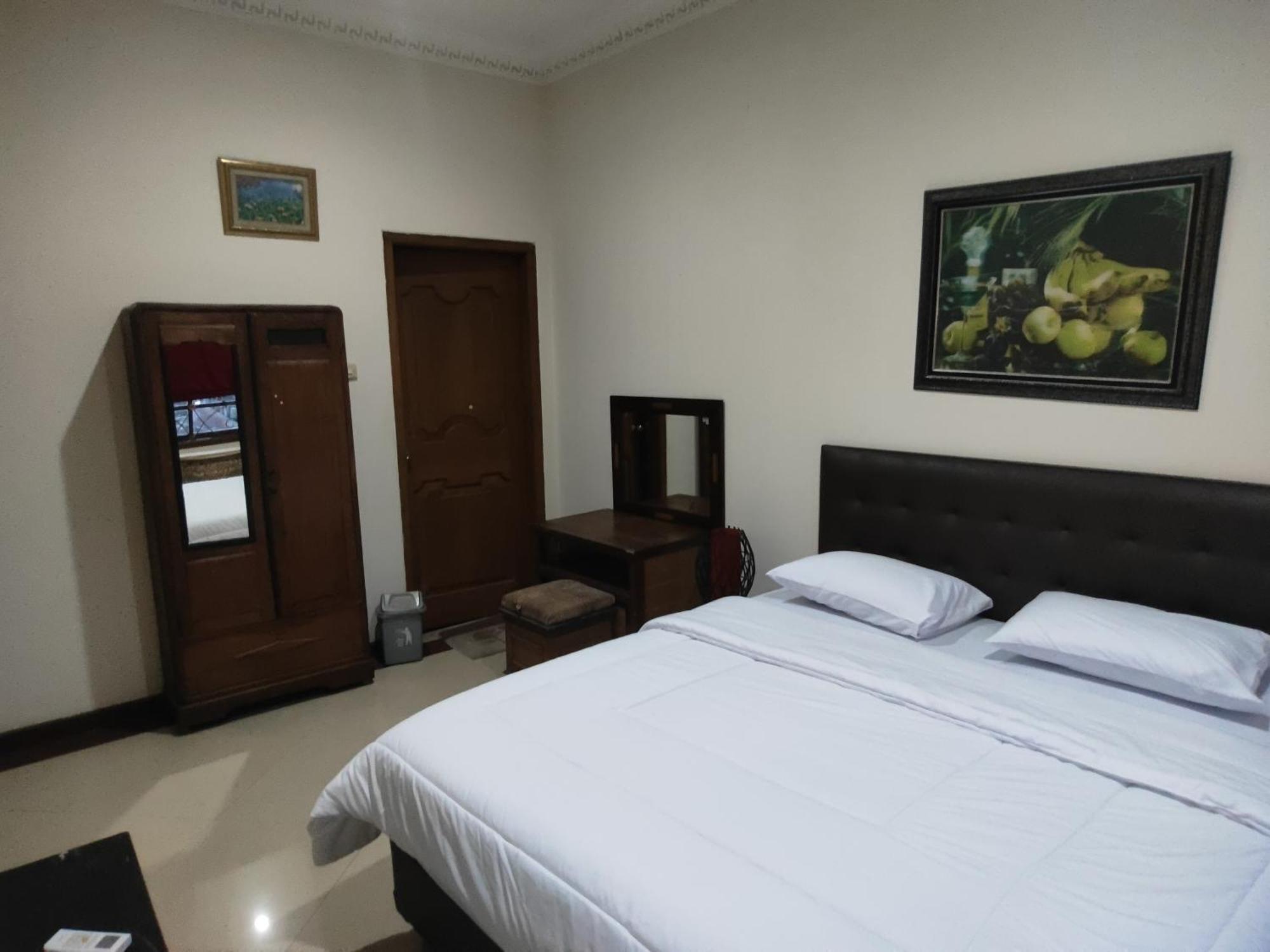Tirto 27 Homestay Yogyakarta Extérieur photo